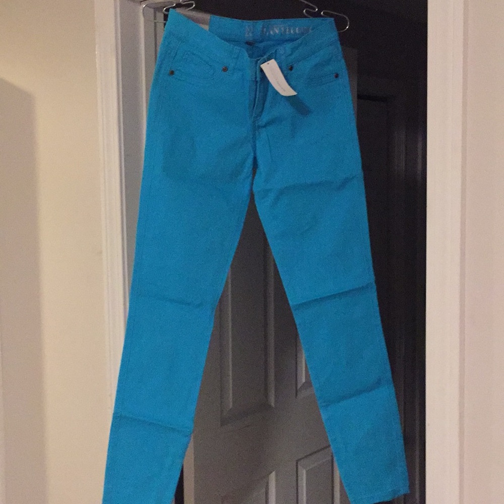 Blue legging jeans